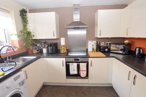 Kitchen- click for photo gallery